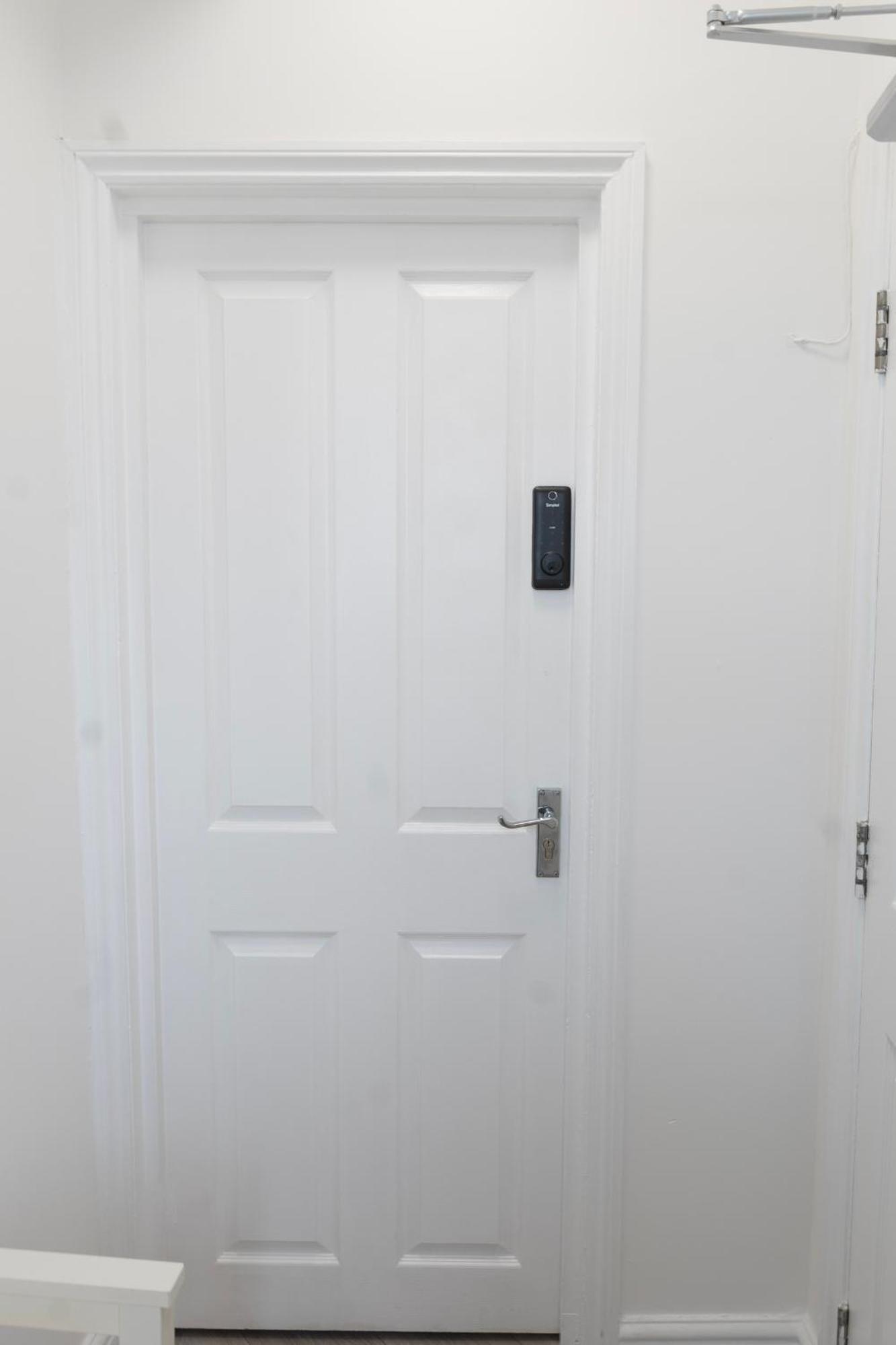 5C- Stylish Urban Retreat - Spacious 2 Bed Flat Londres Exterior foto