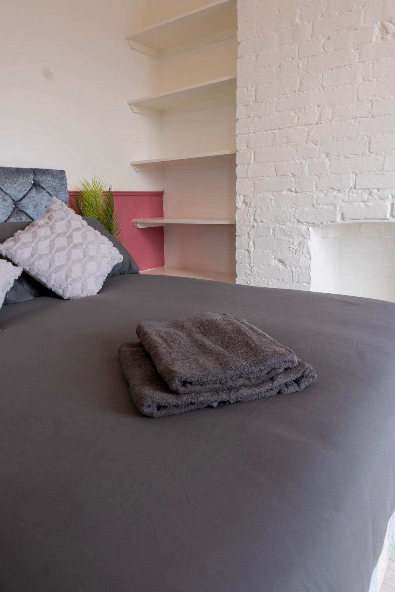 5C- Stylish Urban Retreat - Spacious 2 Bed Flat Londres Exterior foto