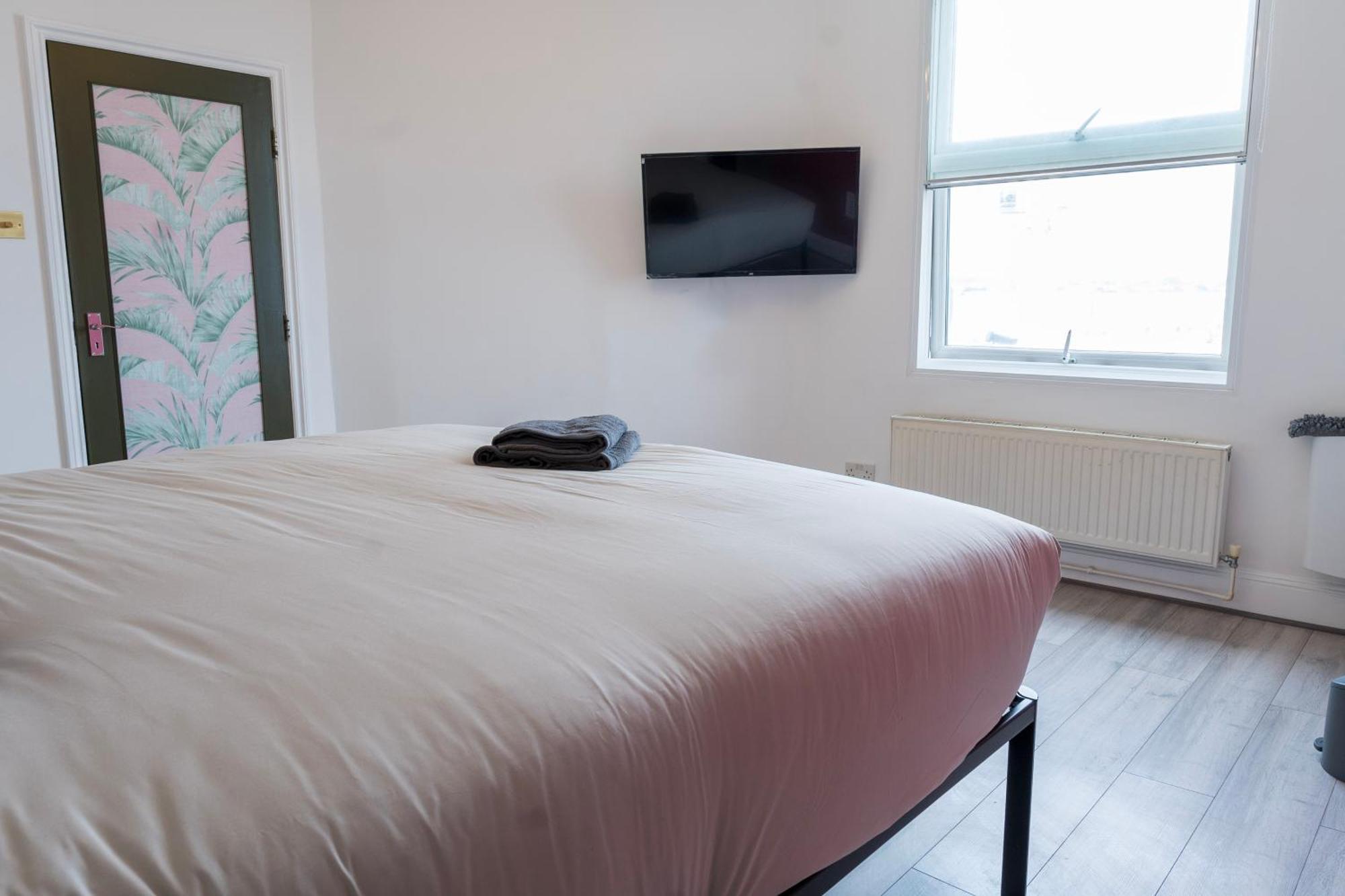 5C- Stylish Urban Retreat - Spacious 2 Bed Flat Londres Exterior foto