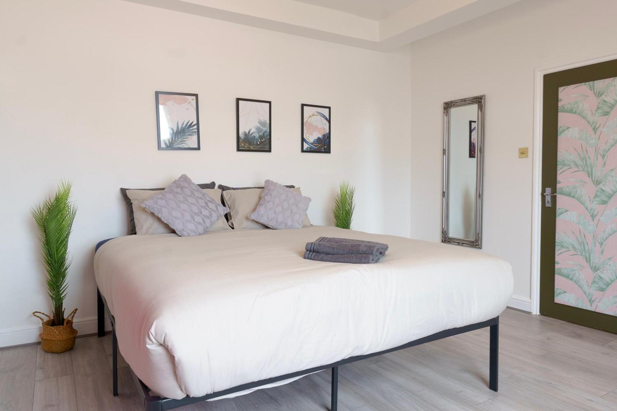 5C- Stylish Urban Retreat - Spacious 2 Bed Flat Londres Exterior foto