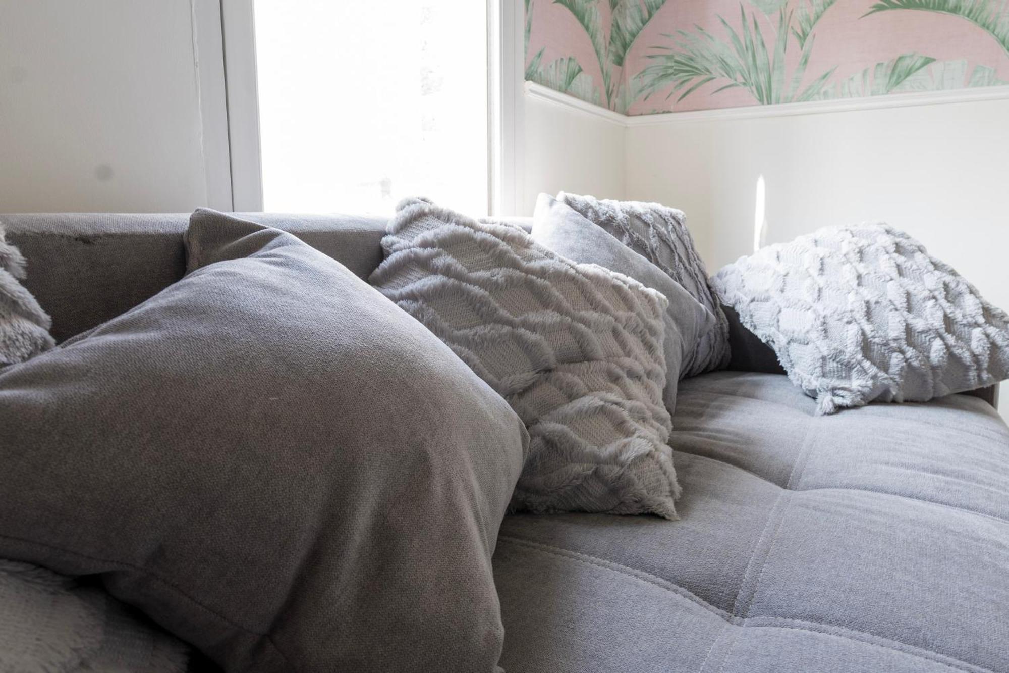 5C- Stylish Urban Retreat - Spacious 2 Bed Flat Londres Exterior foto