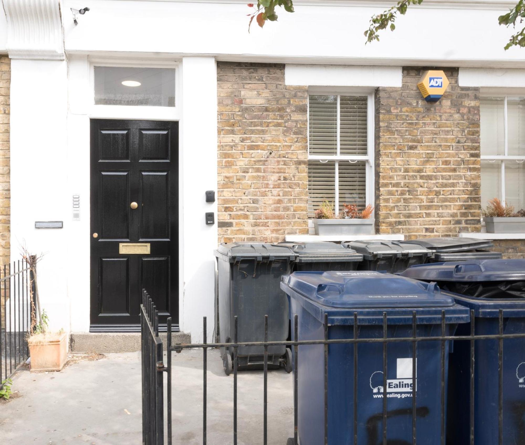 5C- Stylish Urban Retreat - Spacious 2 Bed Flat Londres Exterior foto