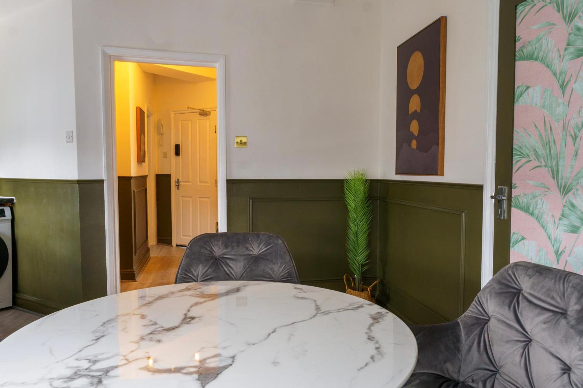5C- Stylish Urban Retreat - Spacious 2 Bed Flat Londres Exterior foto