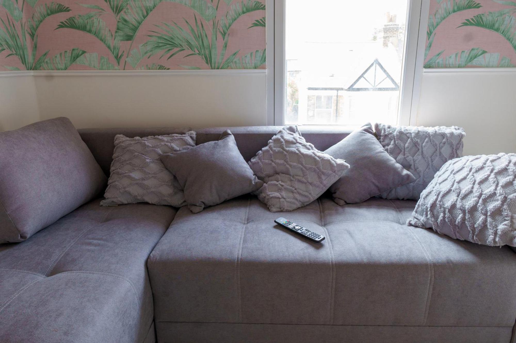 5C- Stylish Urban Retreat - Spacious 2 Bed Flat Londres Exterior foto